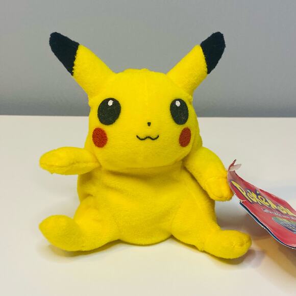 Vintage Pokemon Pikachu Plush Treat Keeper with Tag! Wonka Tart Tinies Hasbro - Picture 2 of 11
